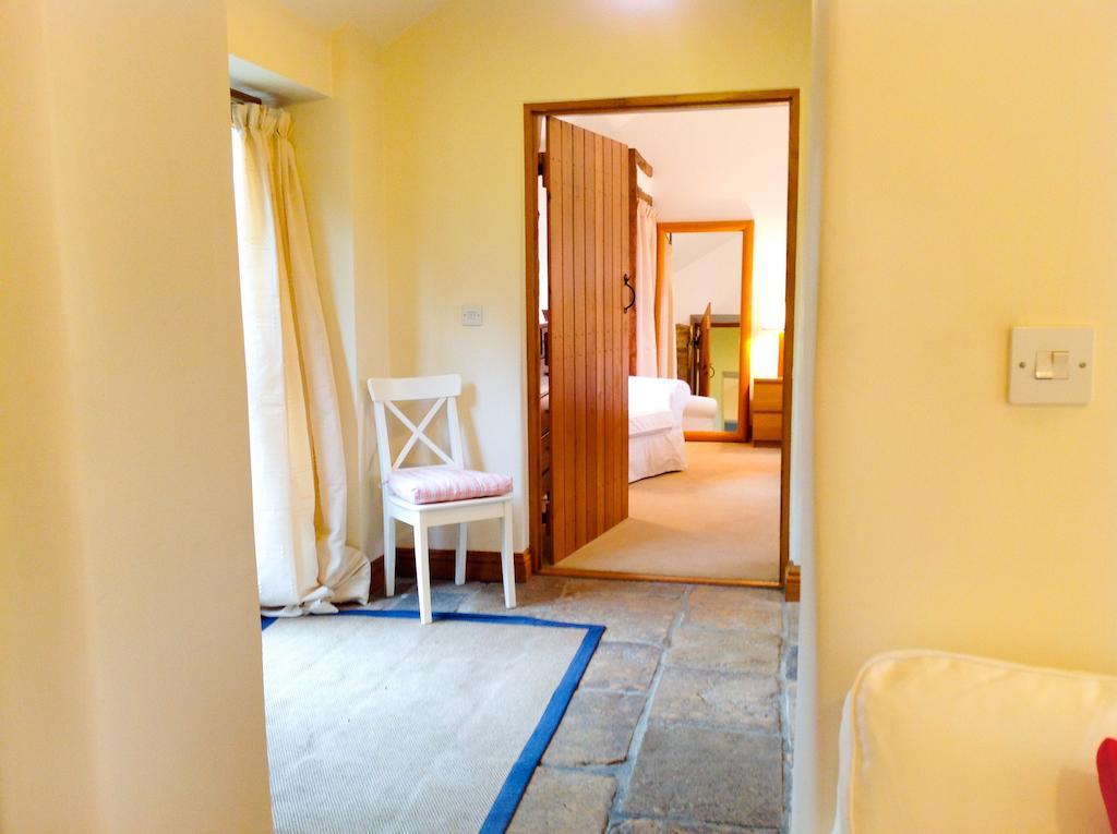 Villa Whitley Coach House Zimmer foto