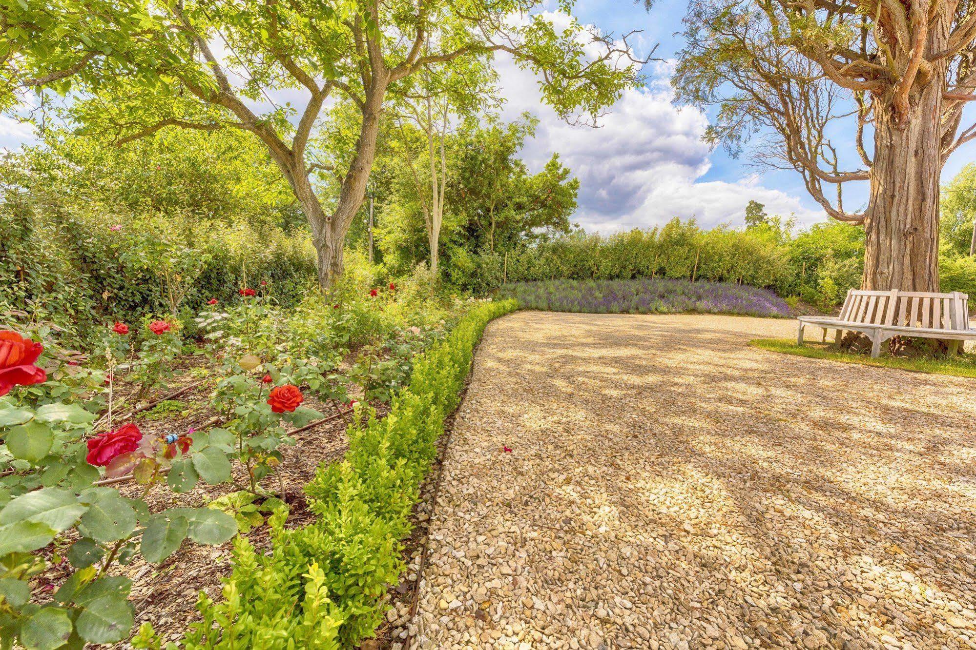 Villa Whitley Coach House Exterior foto